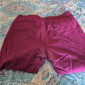 Magenta Stretch Pants with Embroidered Back Pockets